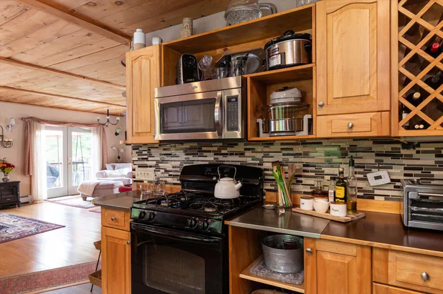 $594,000 | 1057 Quarry Road, Chester, VT 05143