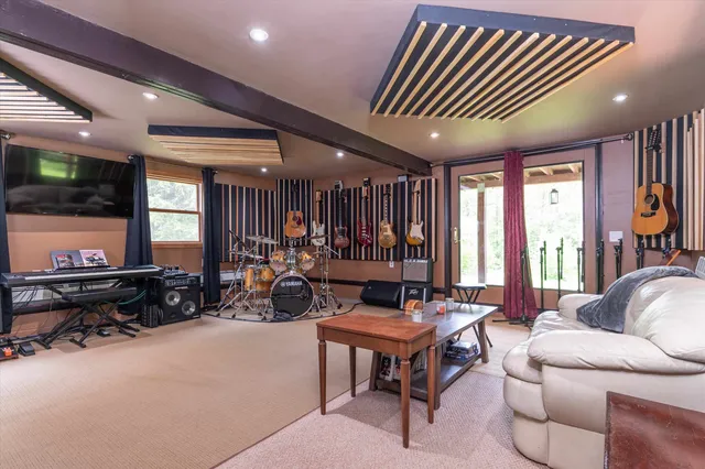 $594,000 | 1057 Quarry Road, Chester, VT 05143