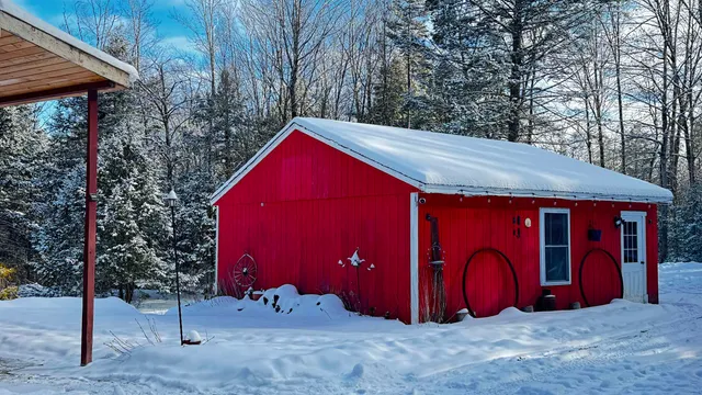 $594,000 | 1057 Quarry Road, Chester, VT 05143