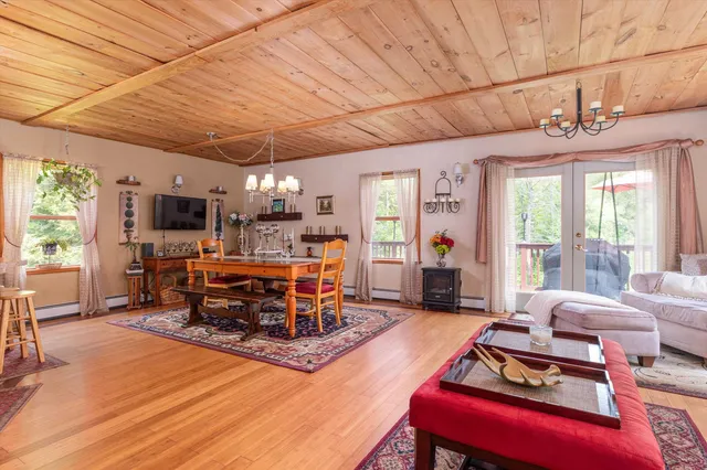 $594,000 | 1057 Quarry Road, Chester, VT 05143