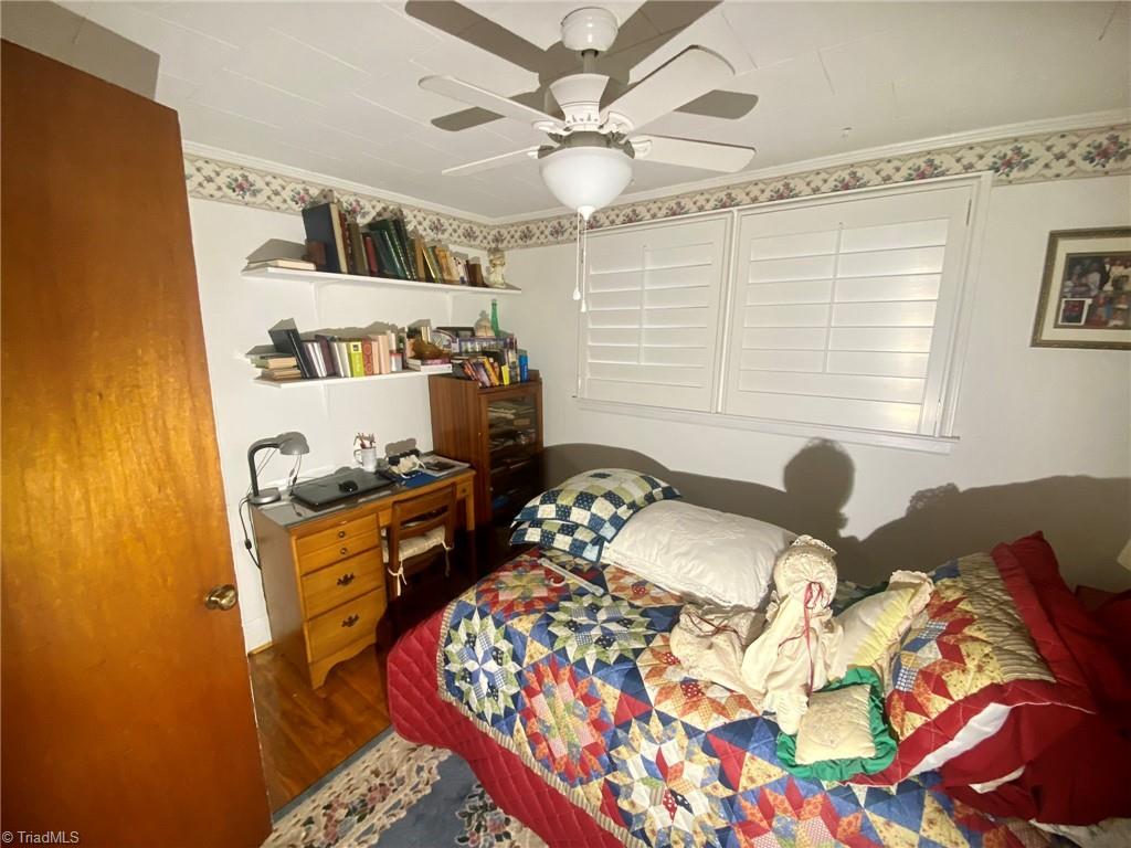 6113 White Plains Road Roaring River, NC 28669 - Photo 29 of 38 2nd Bedroom