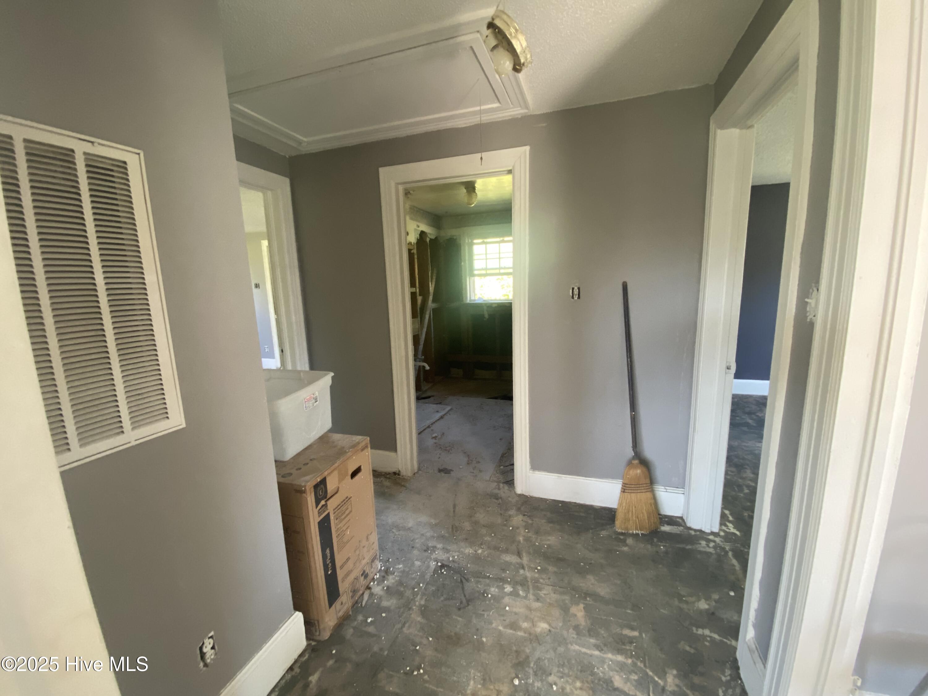 2511 Register Drive Kinston, NC 28504 - Photo 12 of 19 IMG_7975