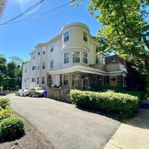 $4,800 | 208 Rawson Road, Unit 3, Brookline, MA 02445
