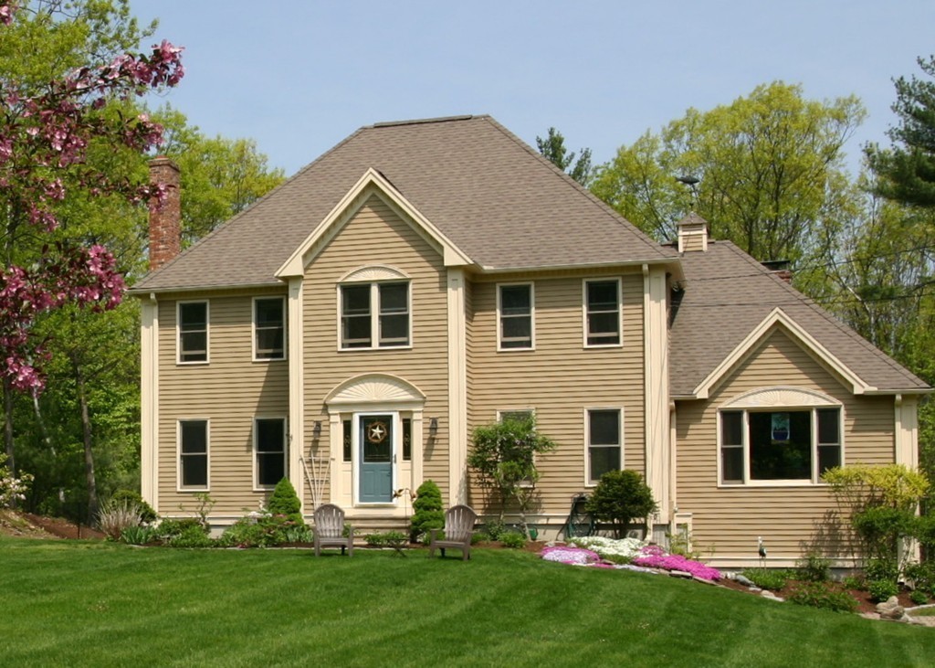 79 Robbs Hill Road Lunenburg, MA 01462 - Photo 2 of 30 Gallery Image 2