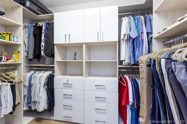 $445,000 | 21055 Yacht Club Drive, Unit 3104, Aventura, FL 33180