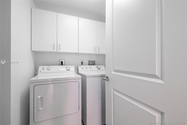 $445,000 | 21055 Yacht Club Drive, Unit 3104, Aventura, FL 33180