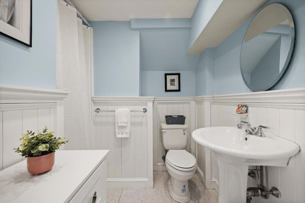 11 Frances Road Lexington, MA 02421 - Photo 22 of 28 Gallery Image 22