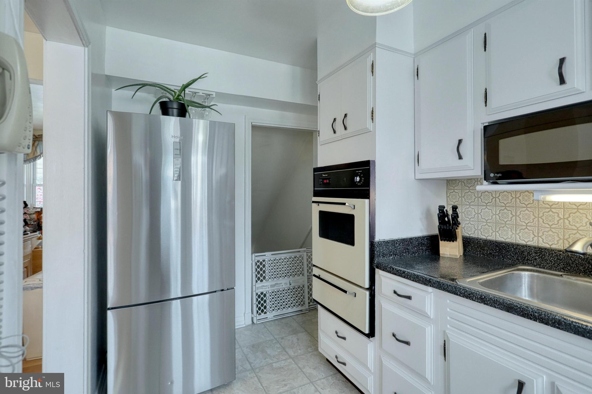 8652 Rock Oak Road Baltimore, MD 21234 - Photo 11 of 43