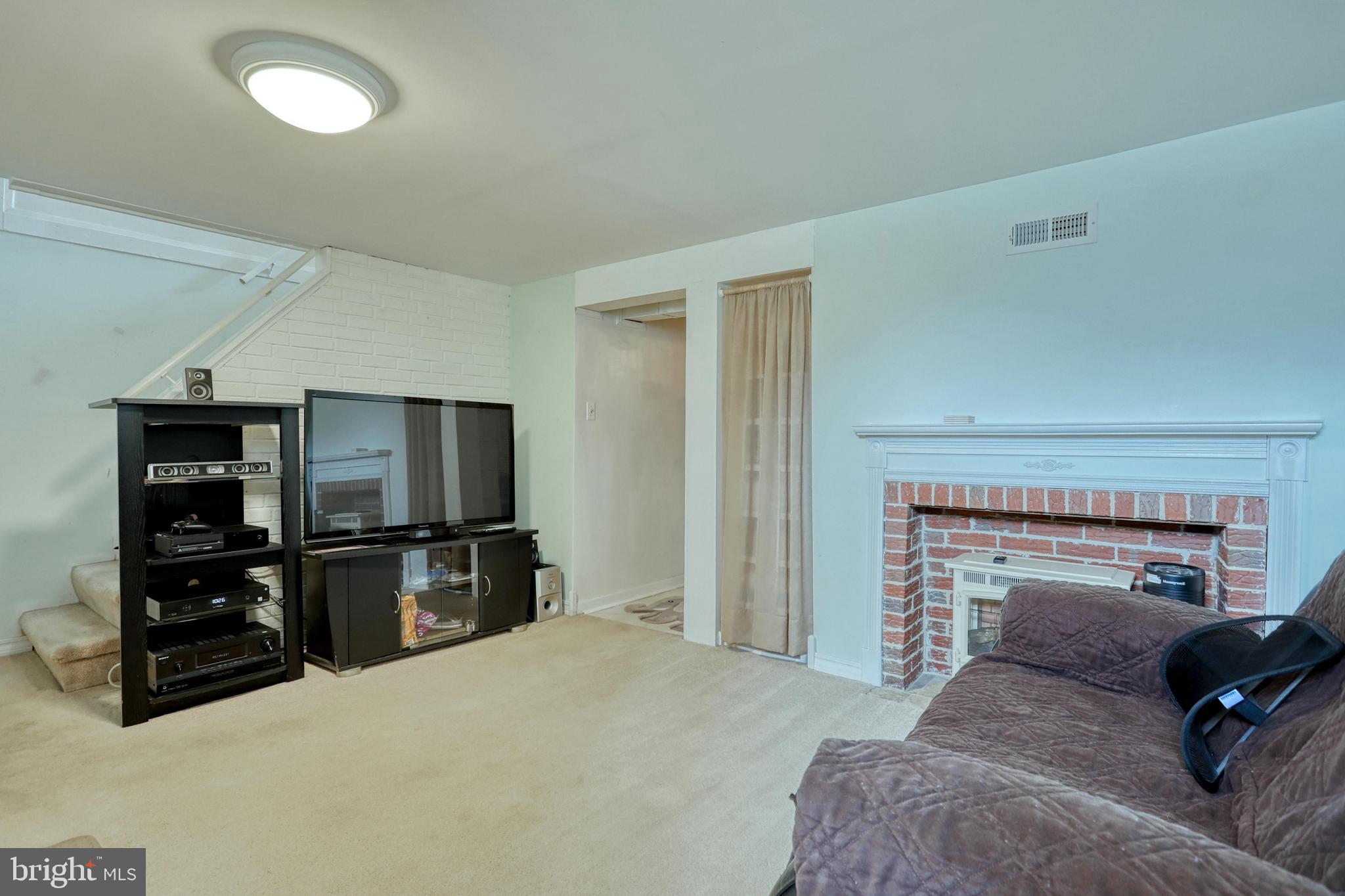 8652 Rock Oak Road Baltimore, MD 21234 - Photo 15 of 43