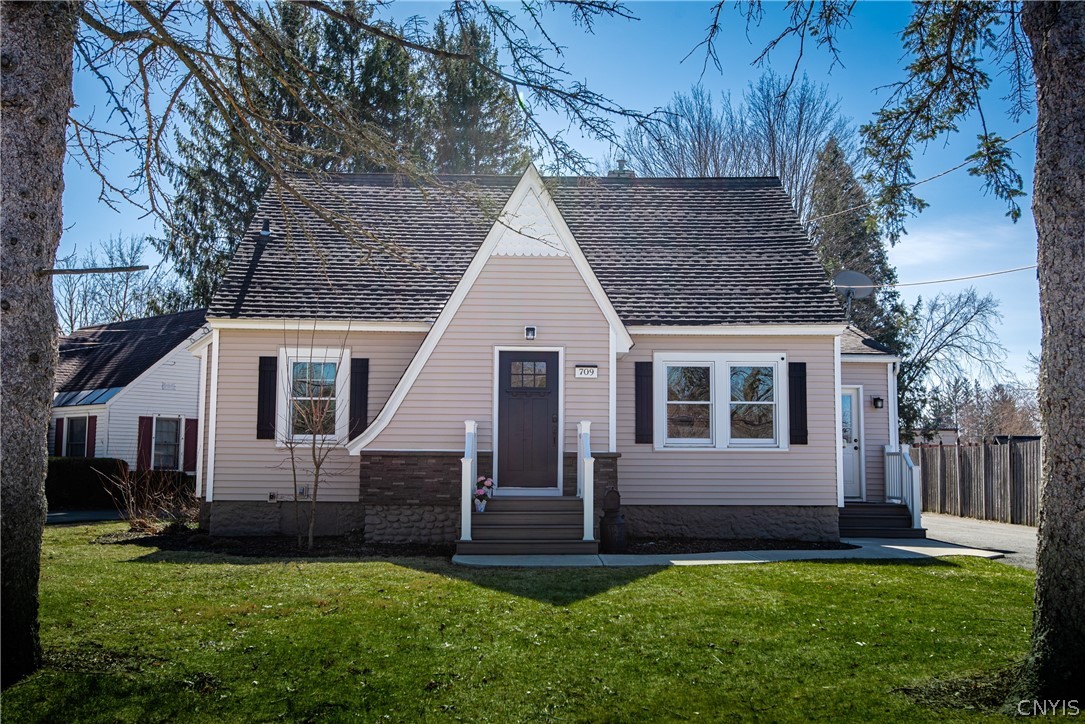 709 West Oak Street Rome, NY 13440 - Photo 1 of 1