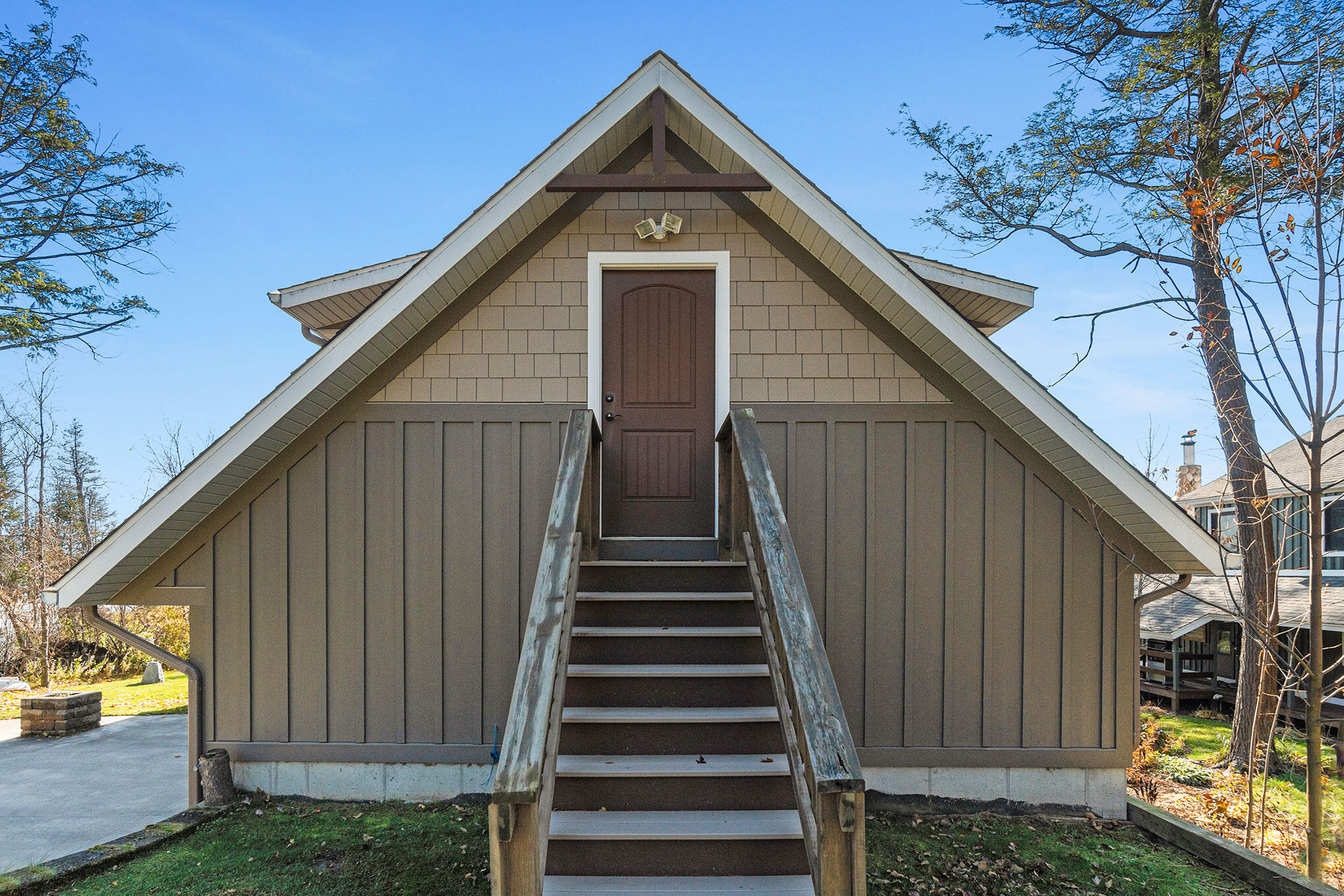 6411 Shields Road Pentwater, MI 49449 - Photo 11 of 59 DSC05602