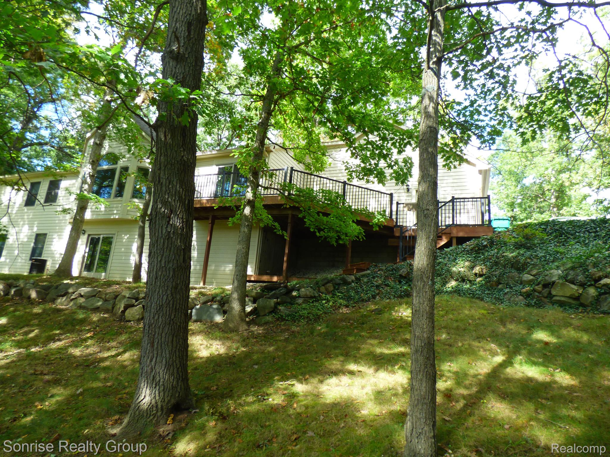 10232 Spencer Road Brighton, MI 48114 - Photo 31 of 32 Gallery Image 31