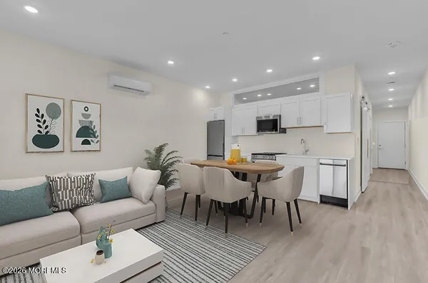 $2,050 | 19 Carr Avenue, Unit 209, Keansburg, NJ 07734