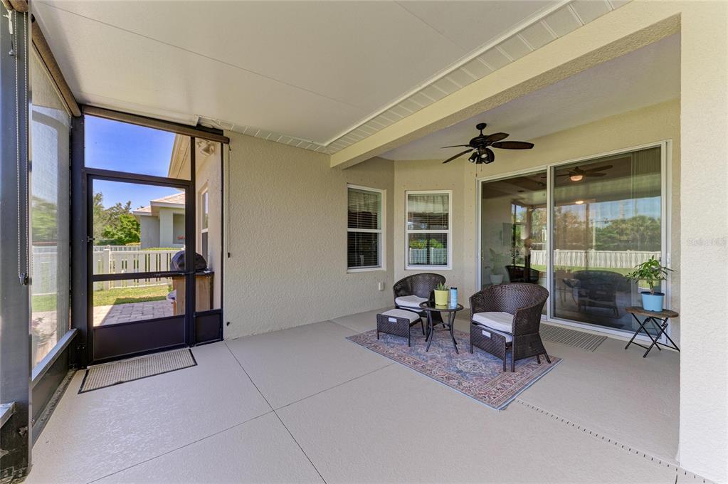 7750 Ridgelake Circle Bradenton, FL 34203 - Photo 6 of 40