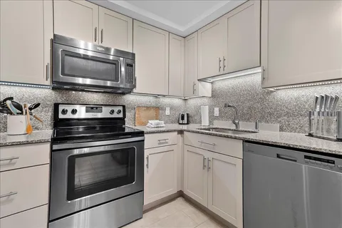 $675,000 | 4511 South Ocean Boulevard, Unit 805, Highland Beach, FL 33487