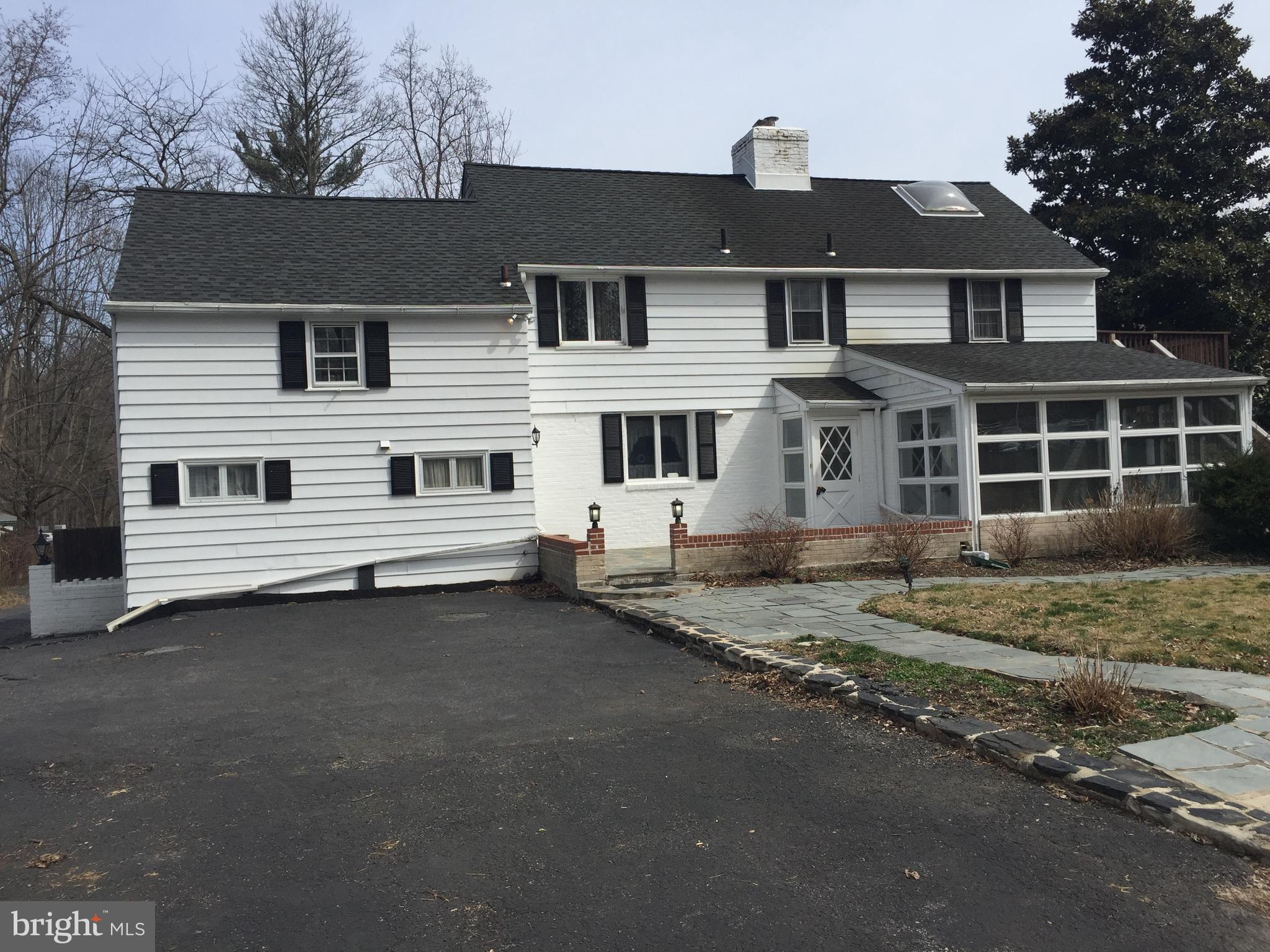 16 East Possum Hollow Road Wallingford, PA 19086 - Photo 1 of 3 Gallery Image 1