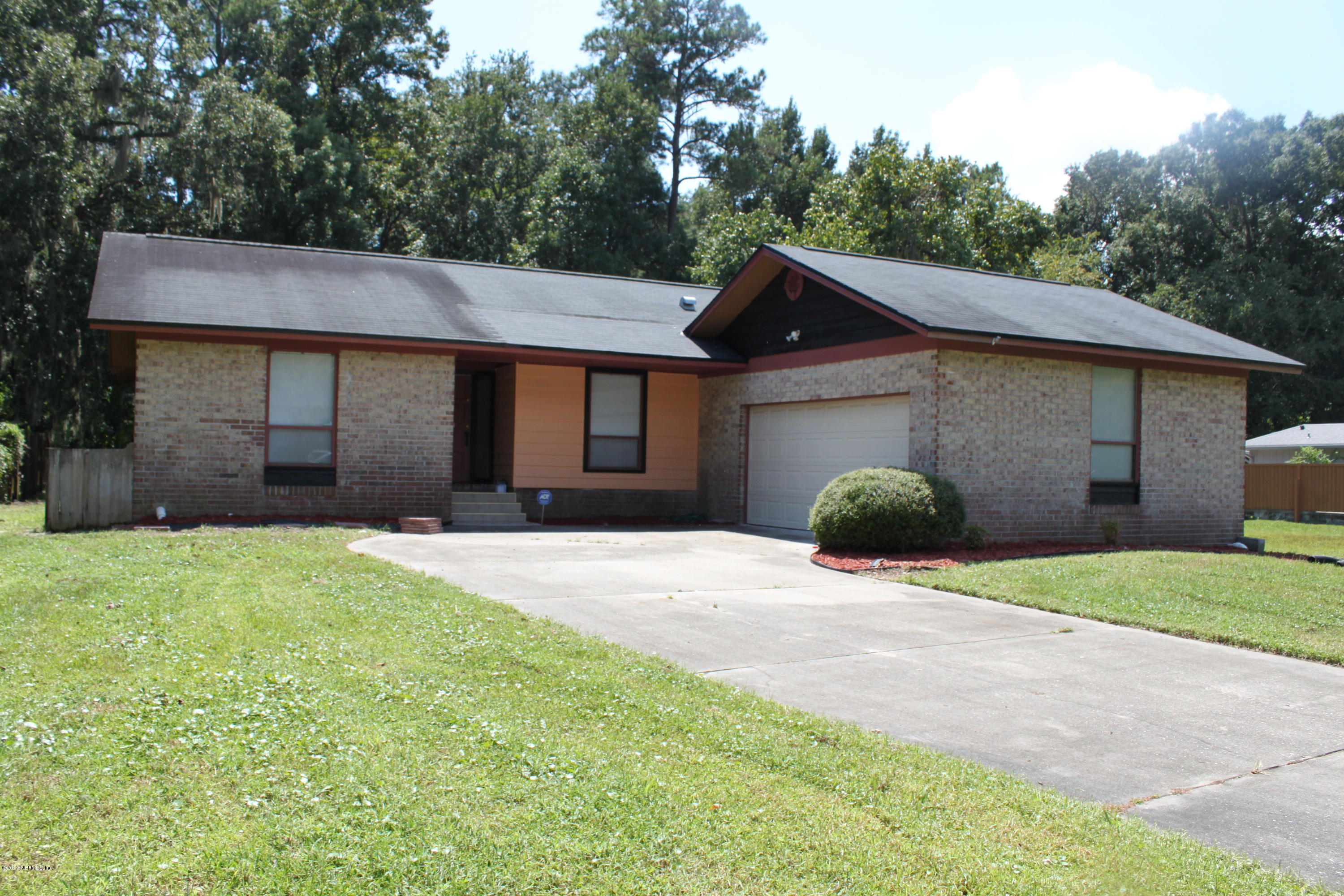 5202 Hickson Road Jacksonville, FL 32207 - Photo 1 of 17 IMG_6478