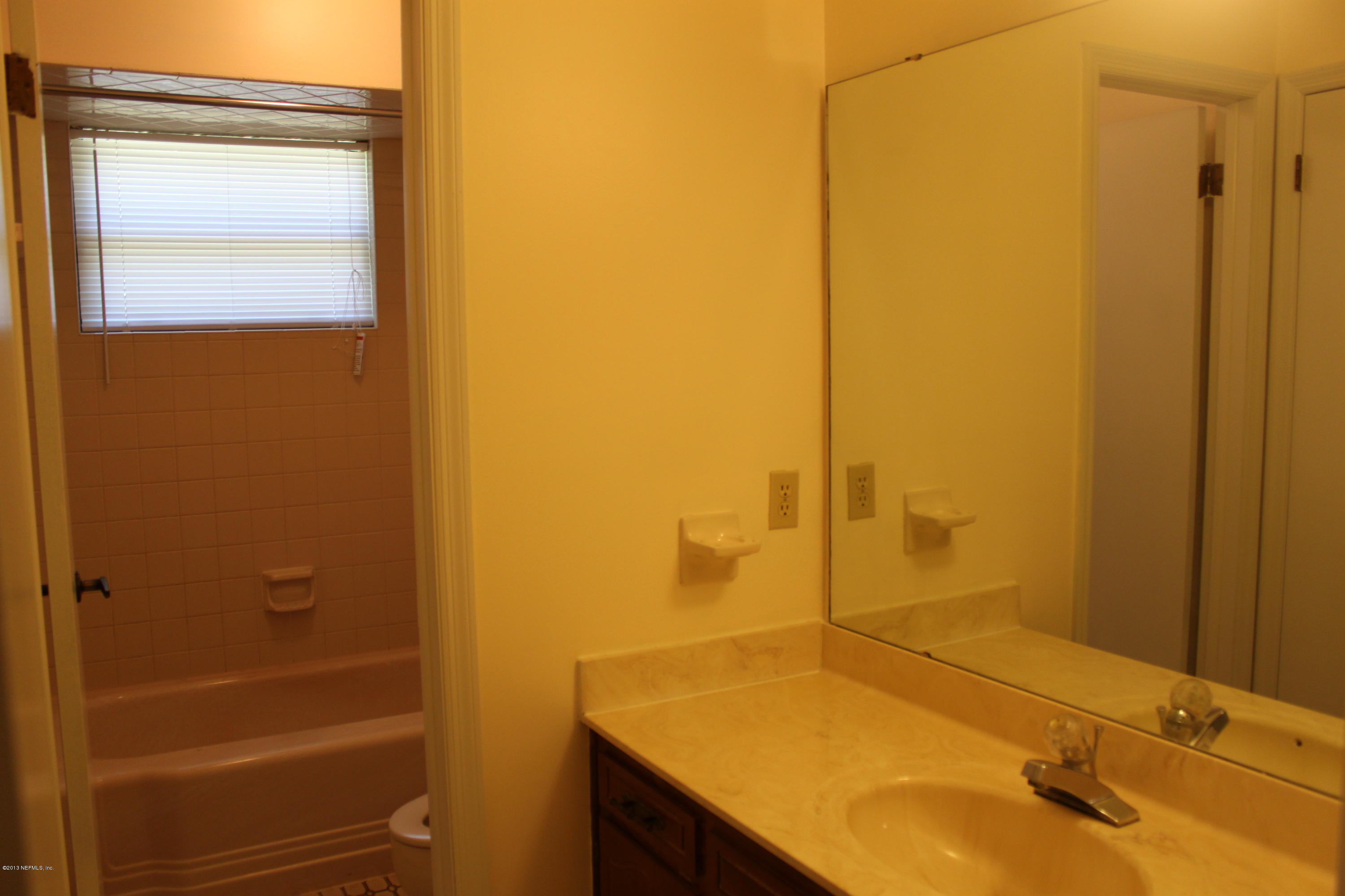 5202 Hickson Road Jacksonville, FL 32207 - Photo 6 of 17 IMG_6499
