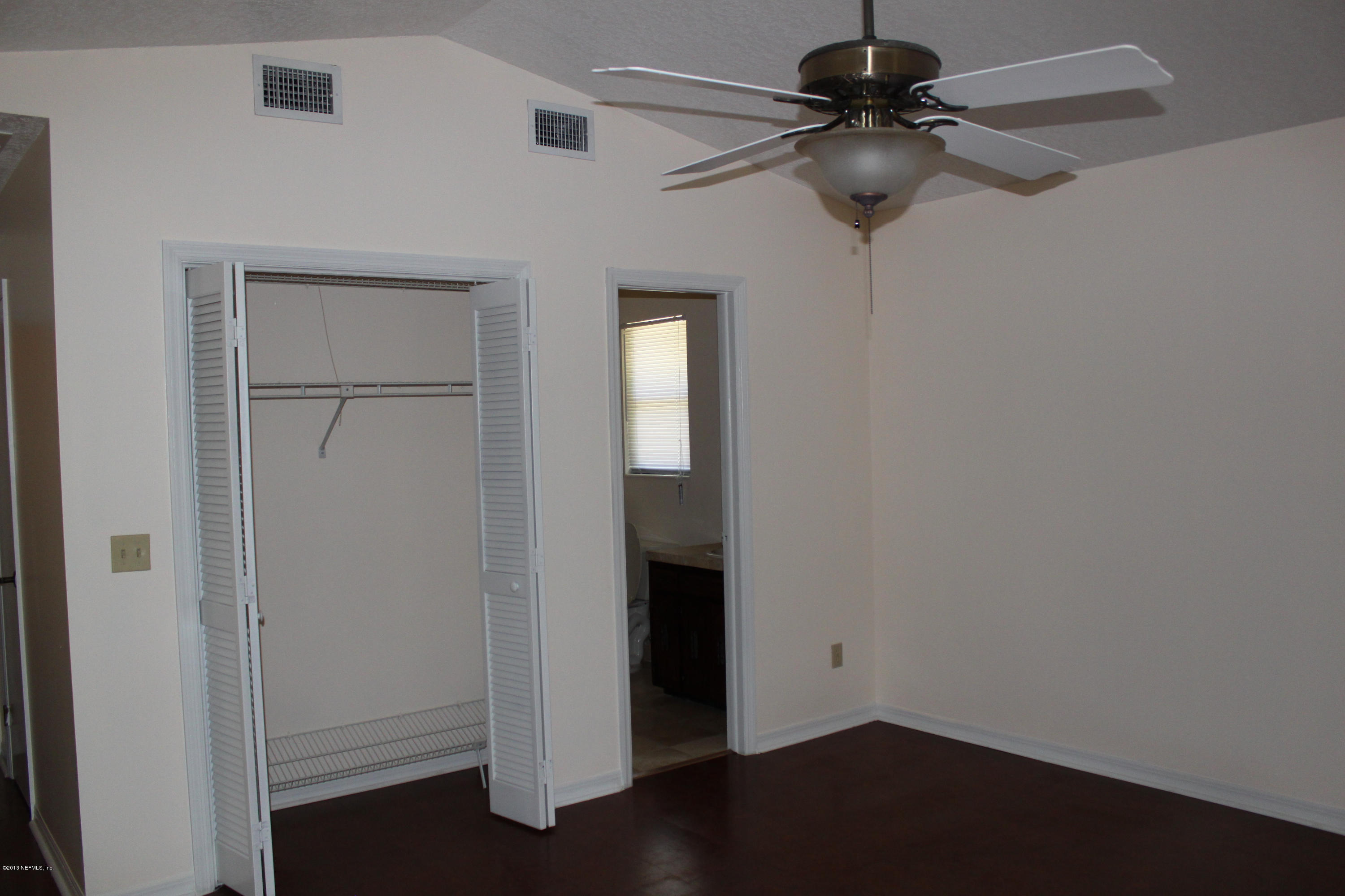 5202 Hickson Road Jacksonville, FL 32207 - Photo 8 of 17 IMG_6507