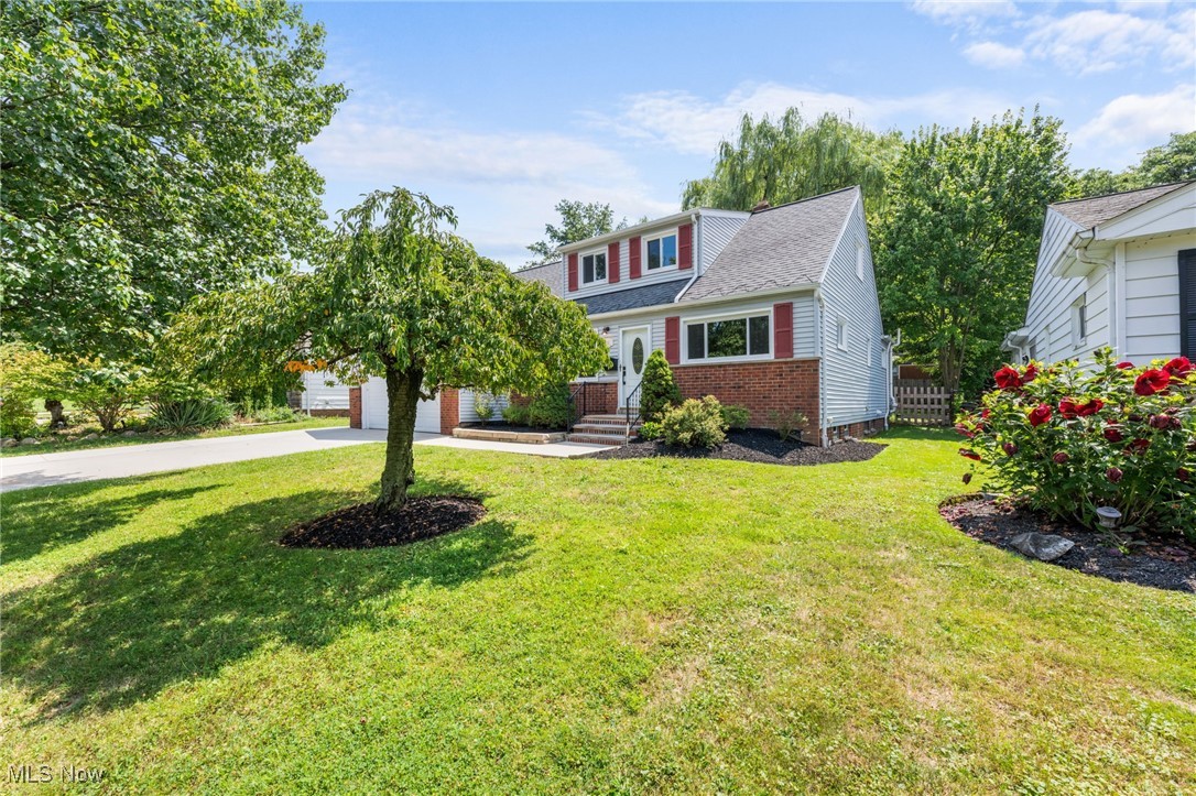 4928 Emmet Road Cleveland, OH 44124 - Photo 3 of 31 Gallery Image 3