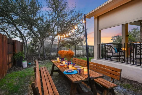 $659,970 | 508 Peakside Circle, Dripping Springs, TX 78620