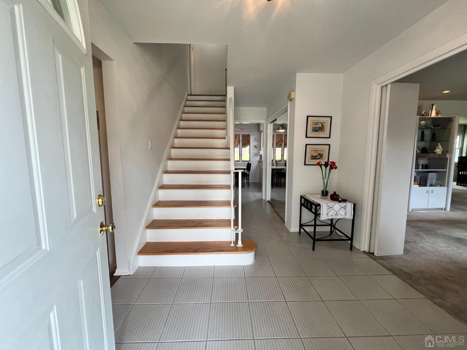 30 Kings Road East Brunswick, NJ 08816 - Photo 2 of 38 Gallery Image 2
