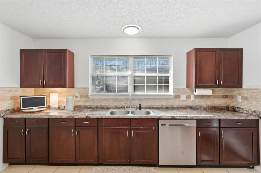 6 Reybury Lane Palm Coast, FL 32164 - Photo 21 of 52