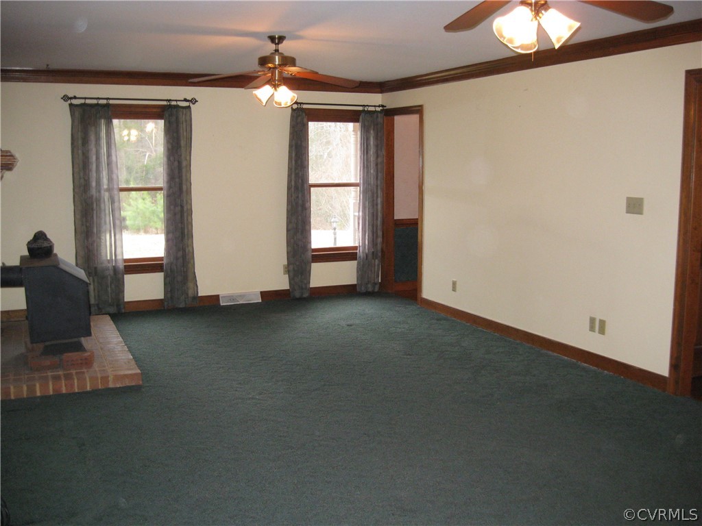 16066 Beaver Dam Road Montpelier, VA 23192 - Photo 12 of 32 Family Room