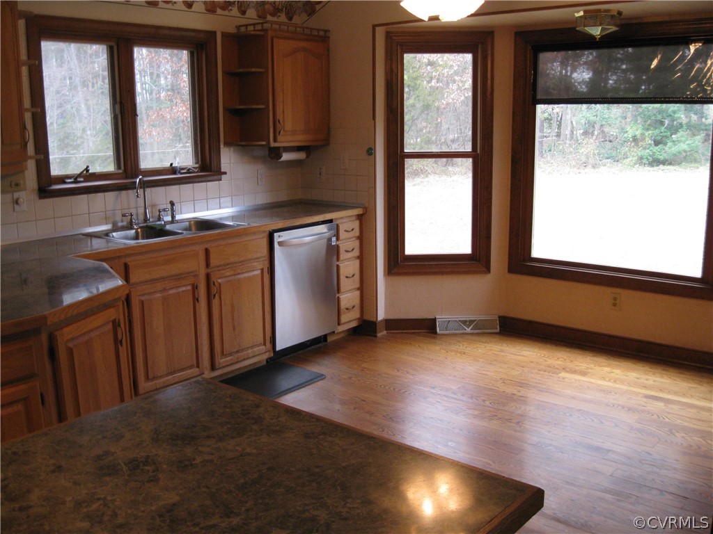 16066 Beaver Dam Road Montpelier, VA 23192 - Photo 15 of 32 Kitchen