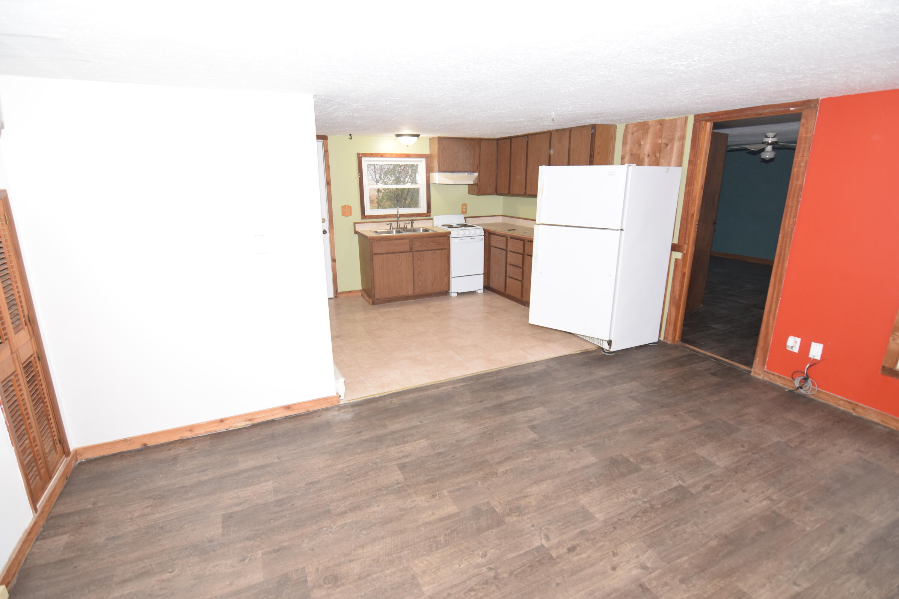 139 North Angola Road Coldwater, MI 49036 - Photo 3 of 29 DSC_1954