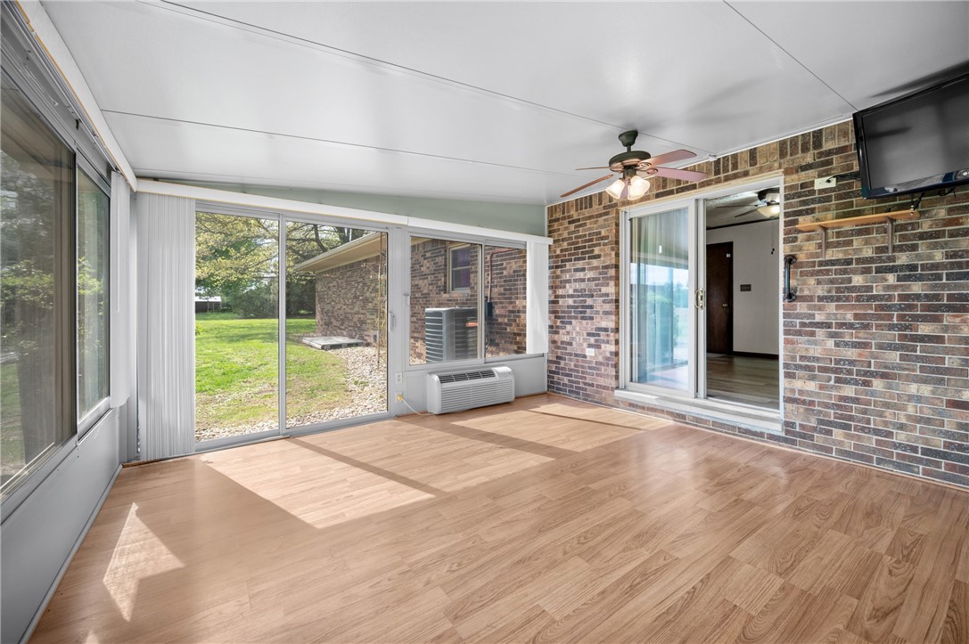 148 East Steidl Road Paris, IL 61944 - Photo 7 of 32