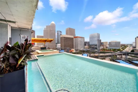 $285,000 | 2000 Bagby Street, Unit 5423, Houston, TX 77002