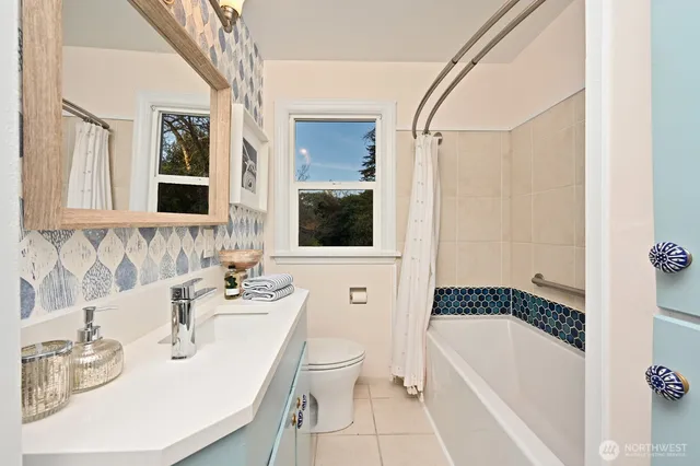 $815,000 | 10332 Ashworth Avenue North, Seattle, WA 98133