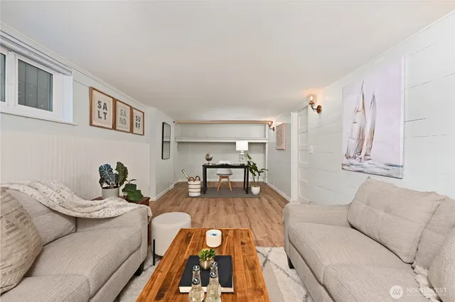 $815,000 | 10332 Ashworth Avenue North, Seattle, WA 98133