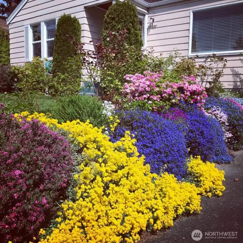 $815,000 | 10332 Ashworth Avenue North, Seattle, WA 98133