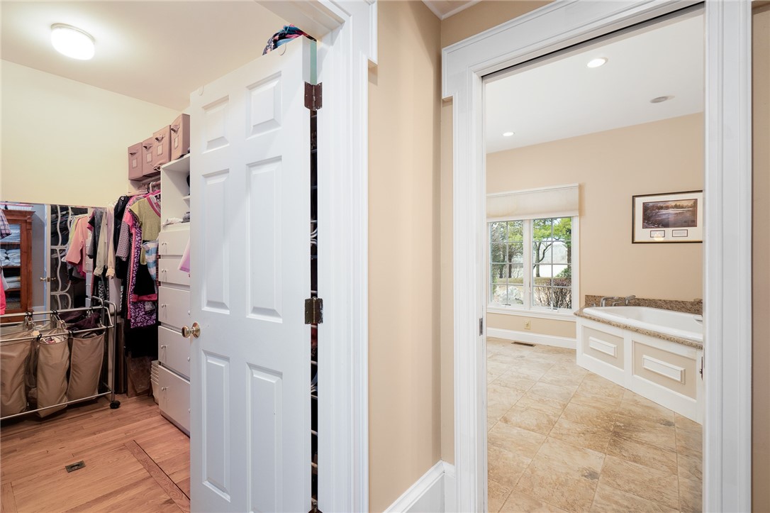 41 Johnson Road Foster, RI 02825 - Photo 24 of 49 Large walk in closet and en suite