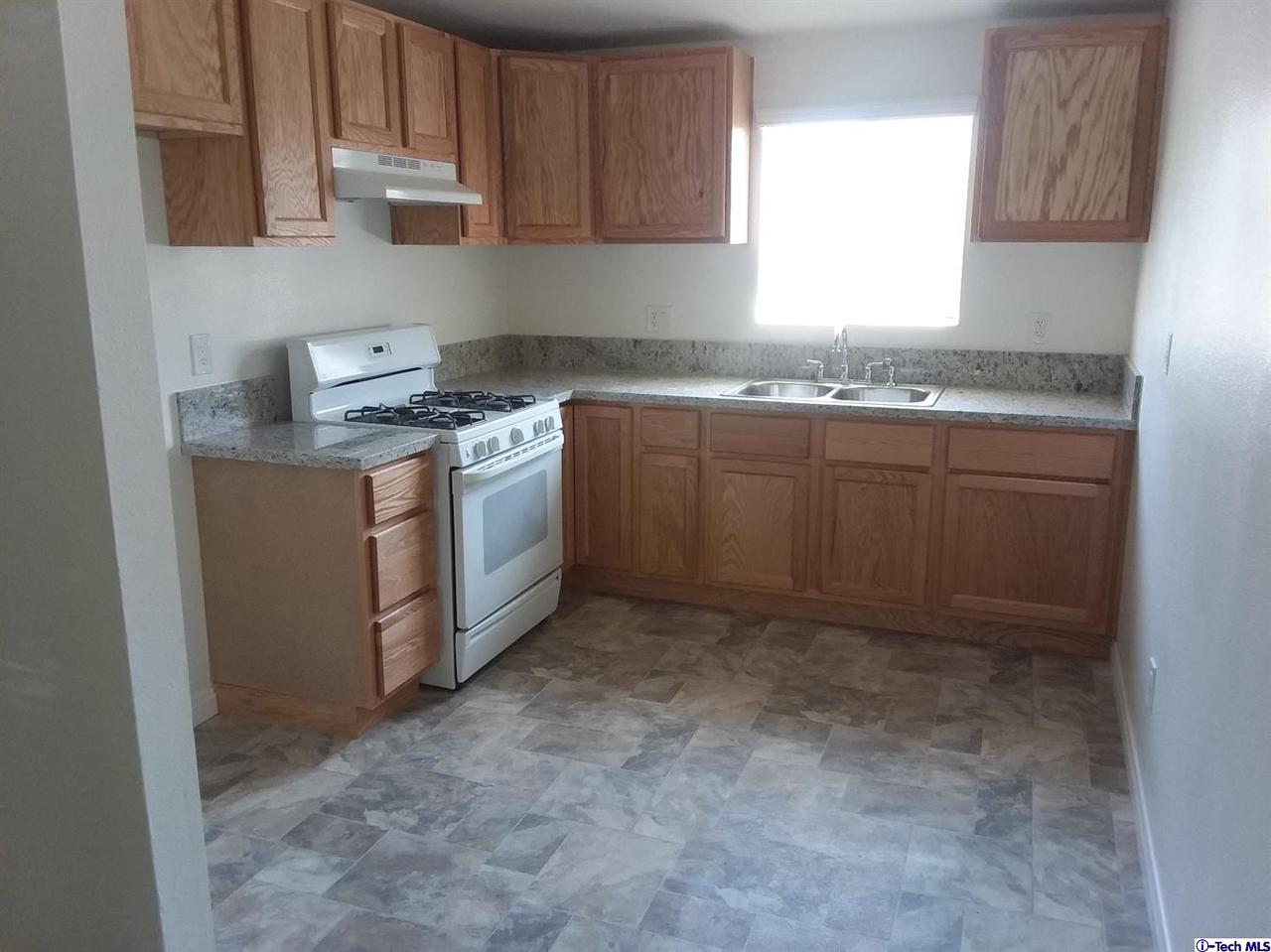 12405 San Fernando Road, Unit 3 Sylmar, CA 91342 - Photo 4 of 9
