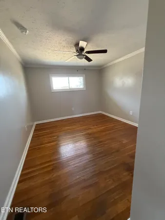 $589,000 | 4744 West Beaver Creek Drive, Powell, TN 37849