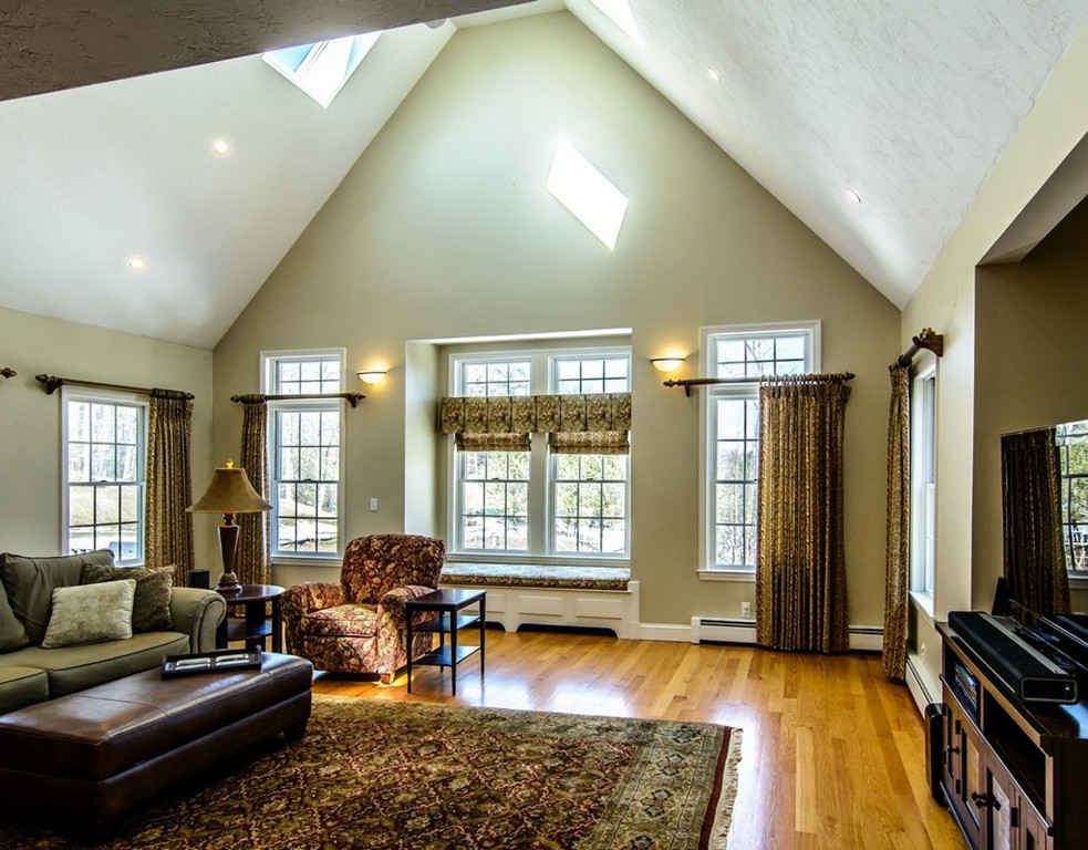 9 Olde Coach Road Westborough, MA 01581 - Photo 15 of 30 Gallery Image 15
