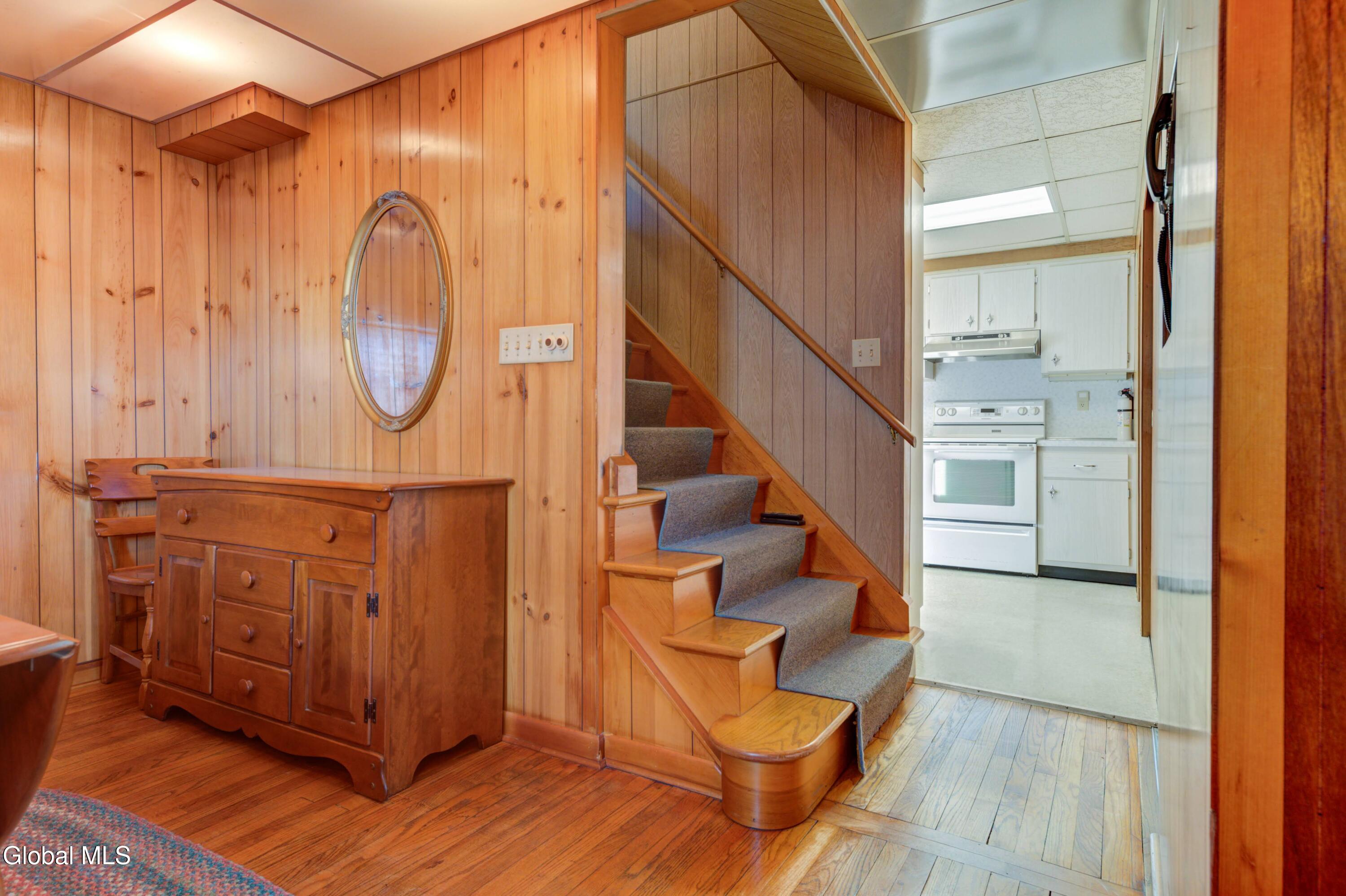 6 Park Way Castleton-on-Hudson, NY 12033 - Photo 13 of 44 27-6 Park Way