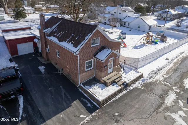 $289,900 | 6 Park Way, Castleton-on-Hudson, NY 12033