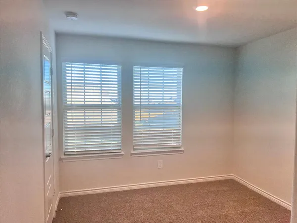 $2,300 | 10313 Rambling Brks Lane, Aubrey, TX 76227