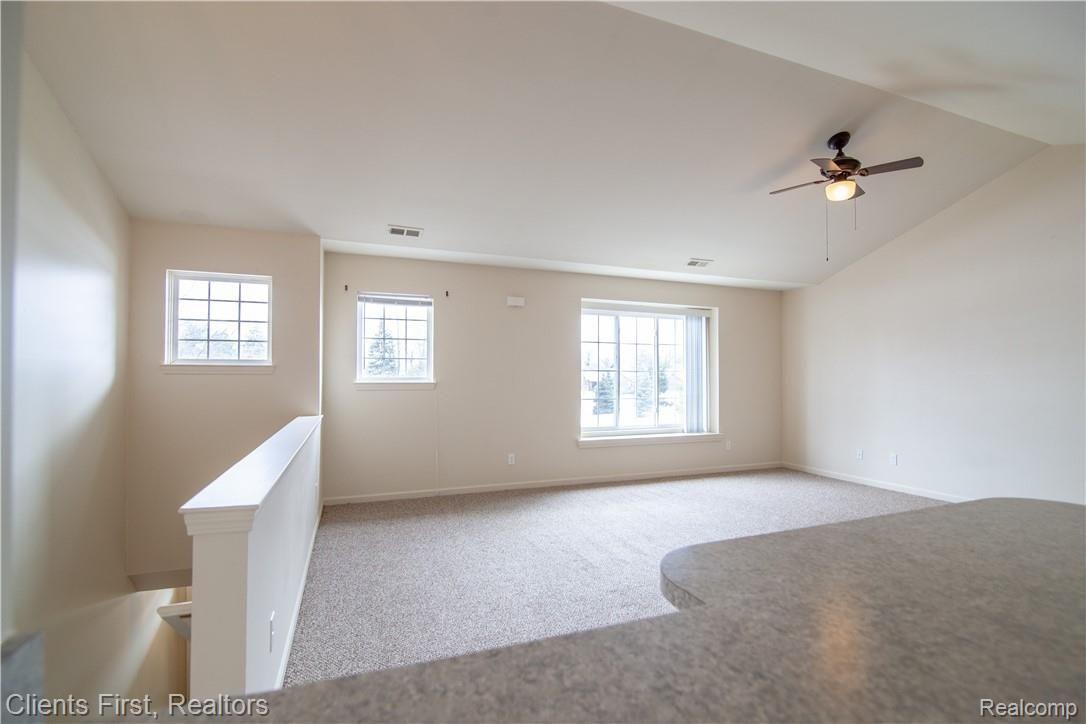 34122 Utica Road Fraser, MI 48026 - Photo 6 of 21 Living room