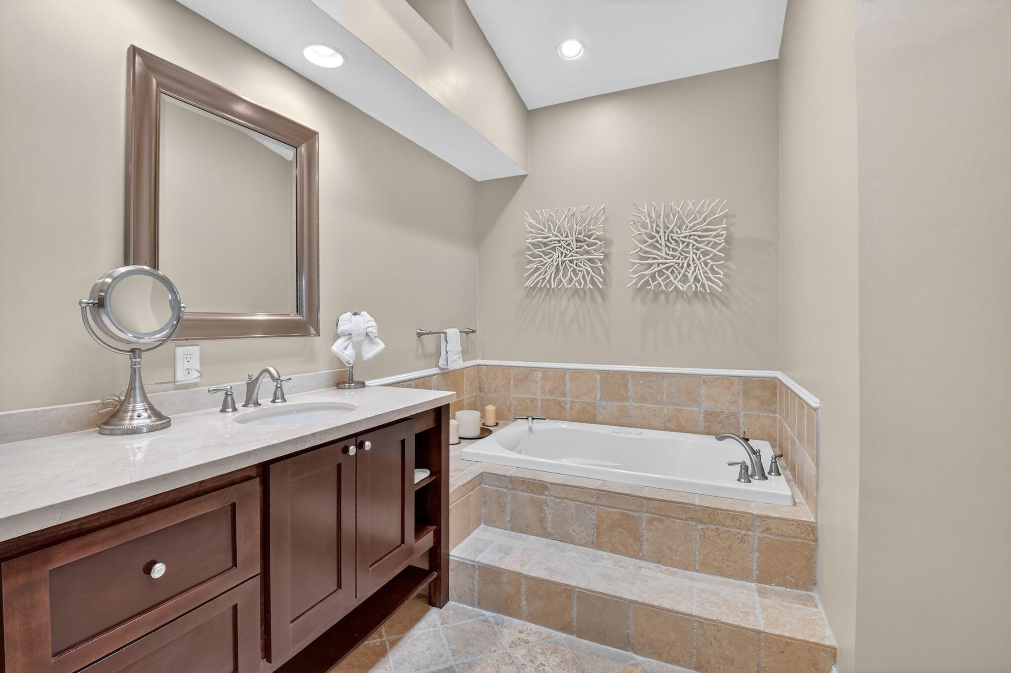 5850 Northwest 21st Avenue Boca Raton, FL 33496 - Photo 26 of 54 a bathroom with a tub sink and mirror