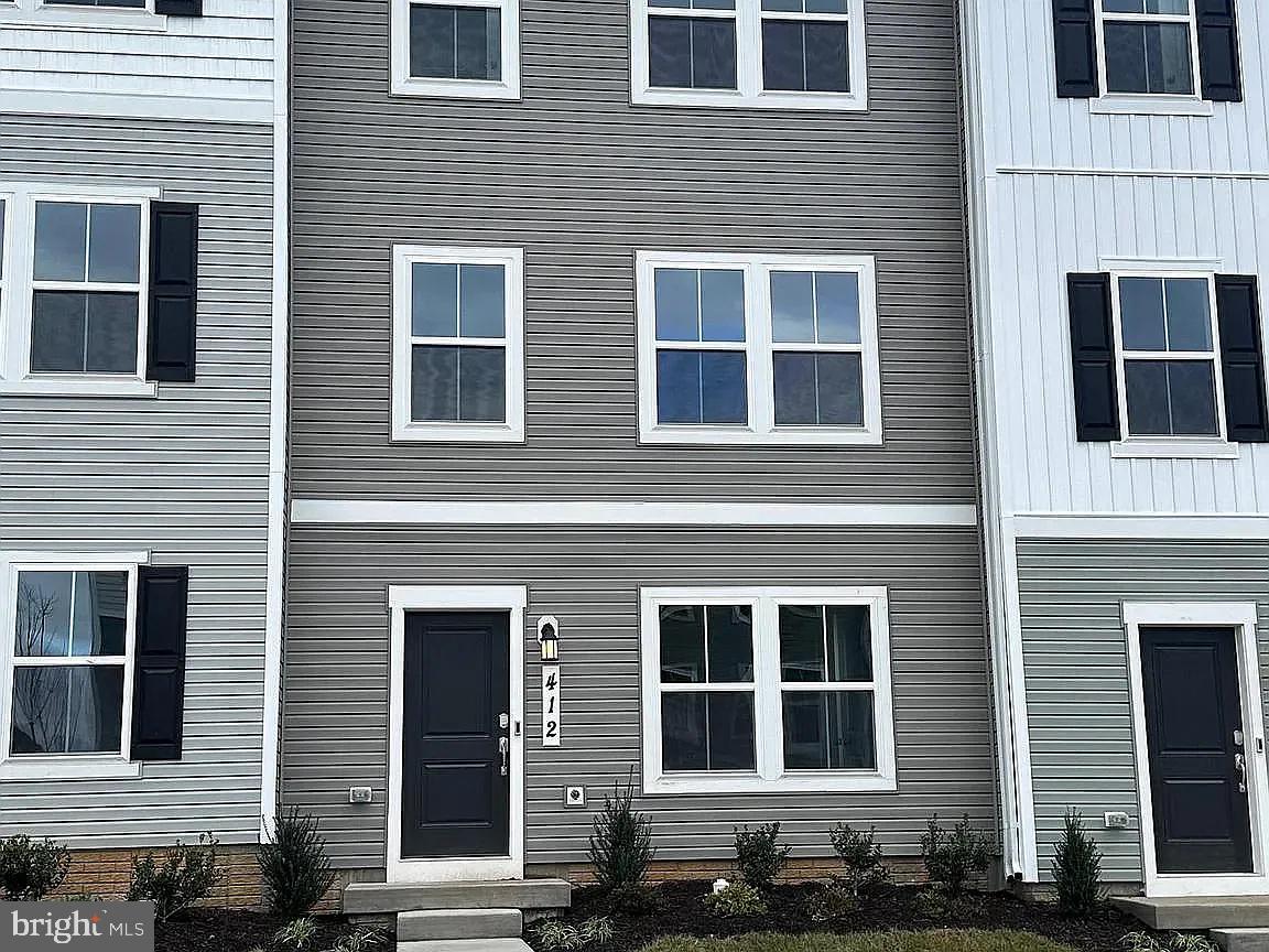 412 18th Avenue Ranson, WV 25438 - Photo 1 of 9