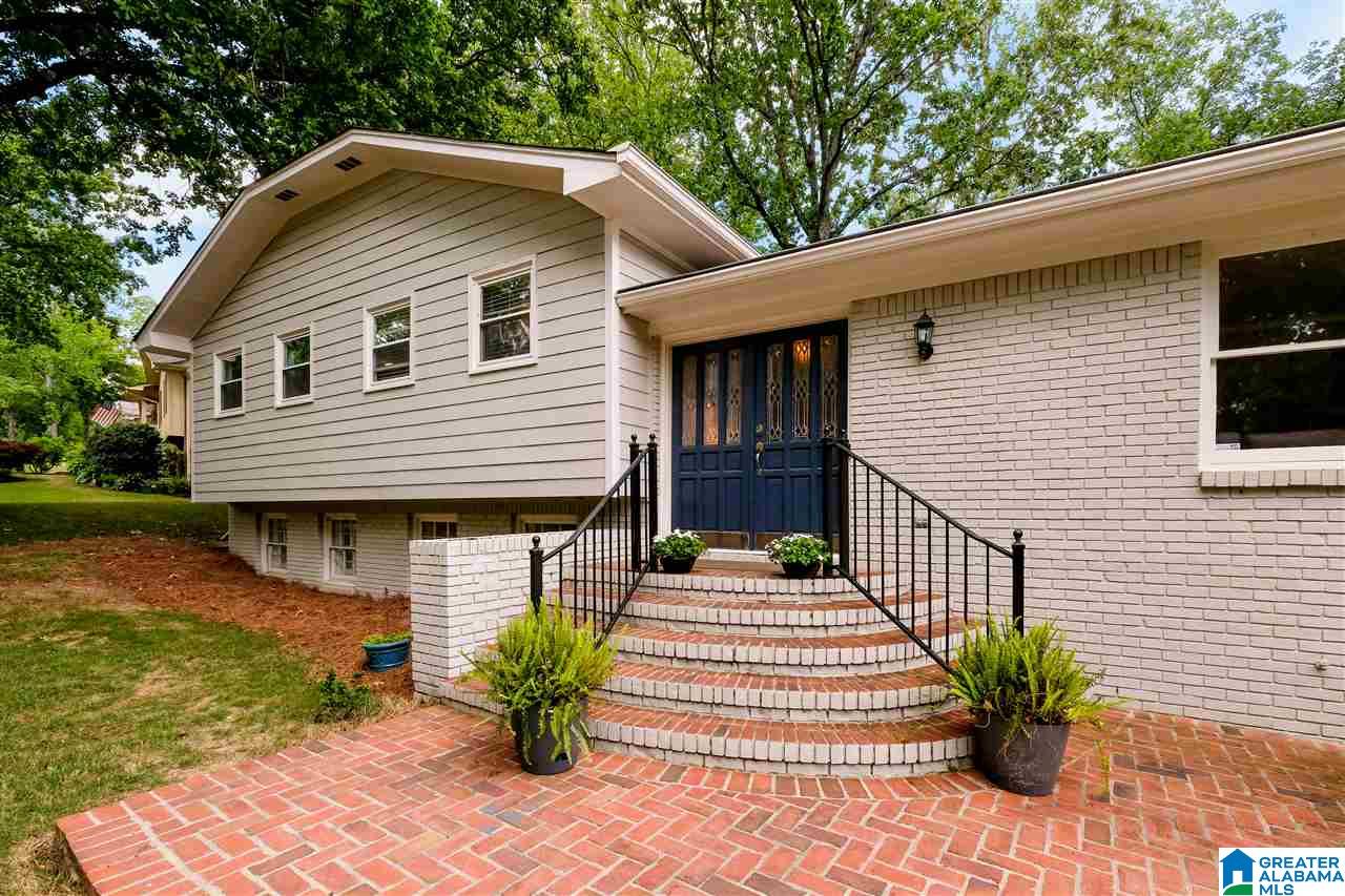1739 Cornwall Road Birmingham, AL 35226 - Photo 3 of 35