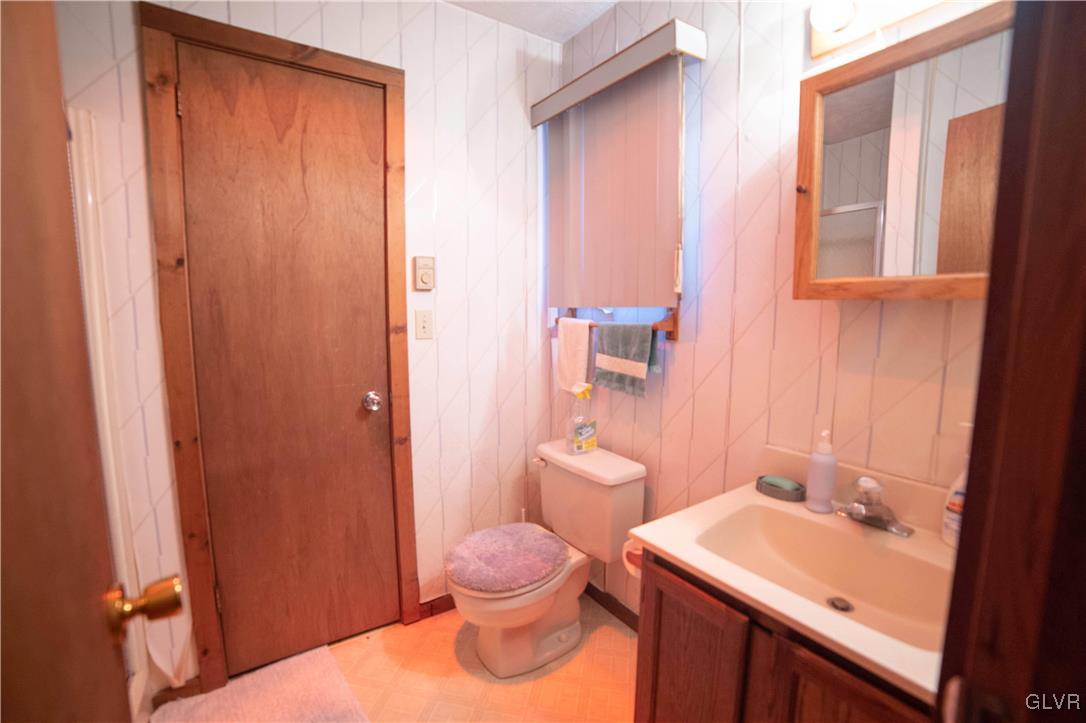 6360 Decker Road Bushkill, PA 18324 - Photo 22 of 35