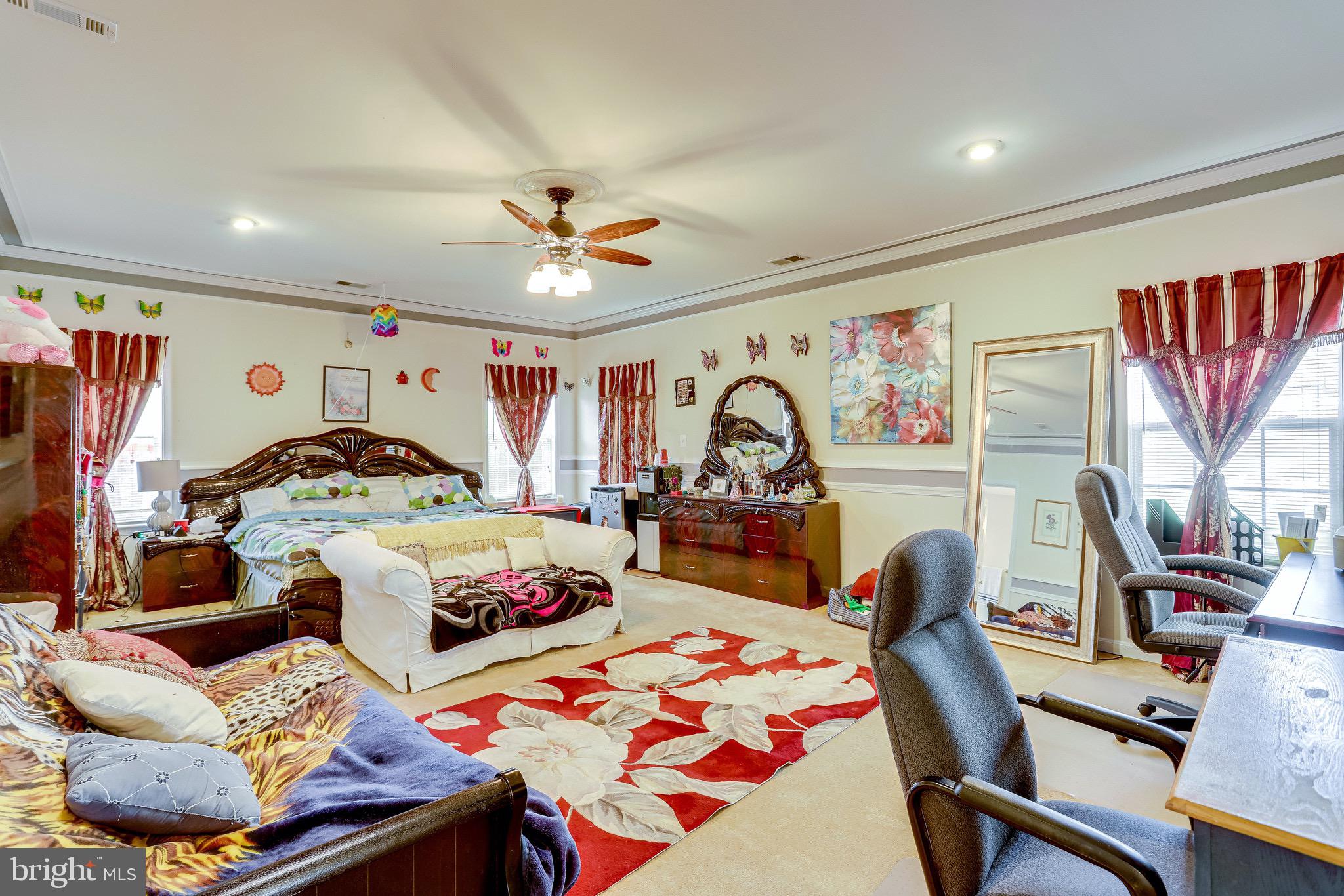 206 West Beech Road Sterling, VA 20164 - Photo 18 of 41 Primary Bedroom