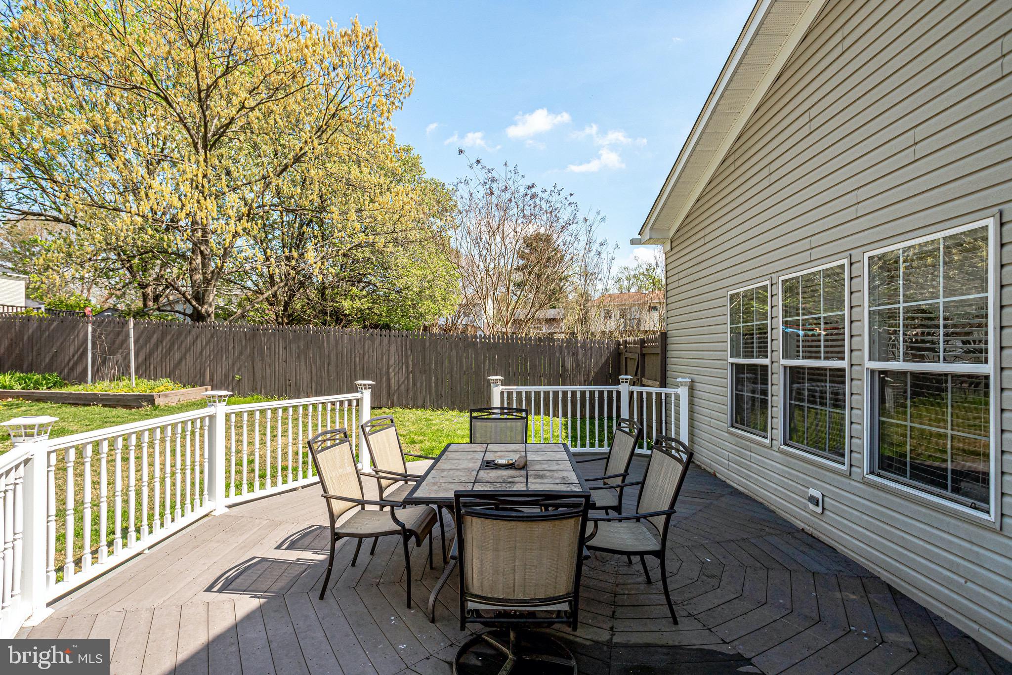 206 West Beech Road Sterling, VA 20164 - Photo 34 of 41 Spacious