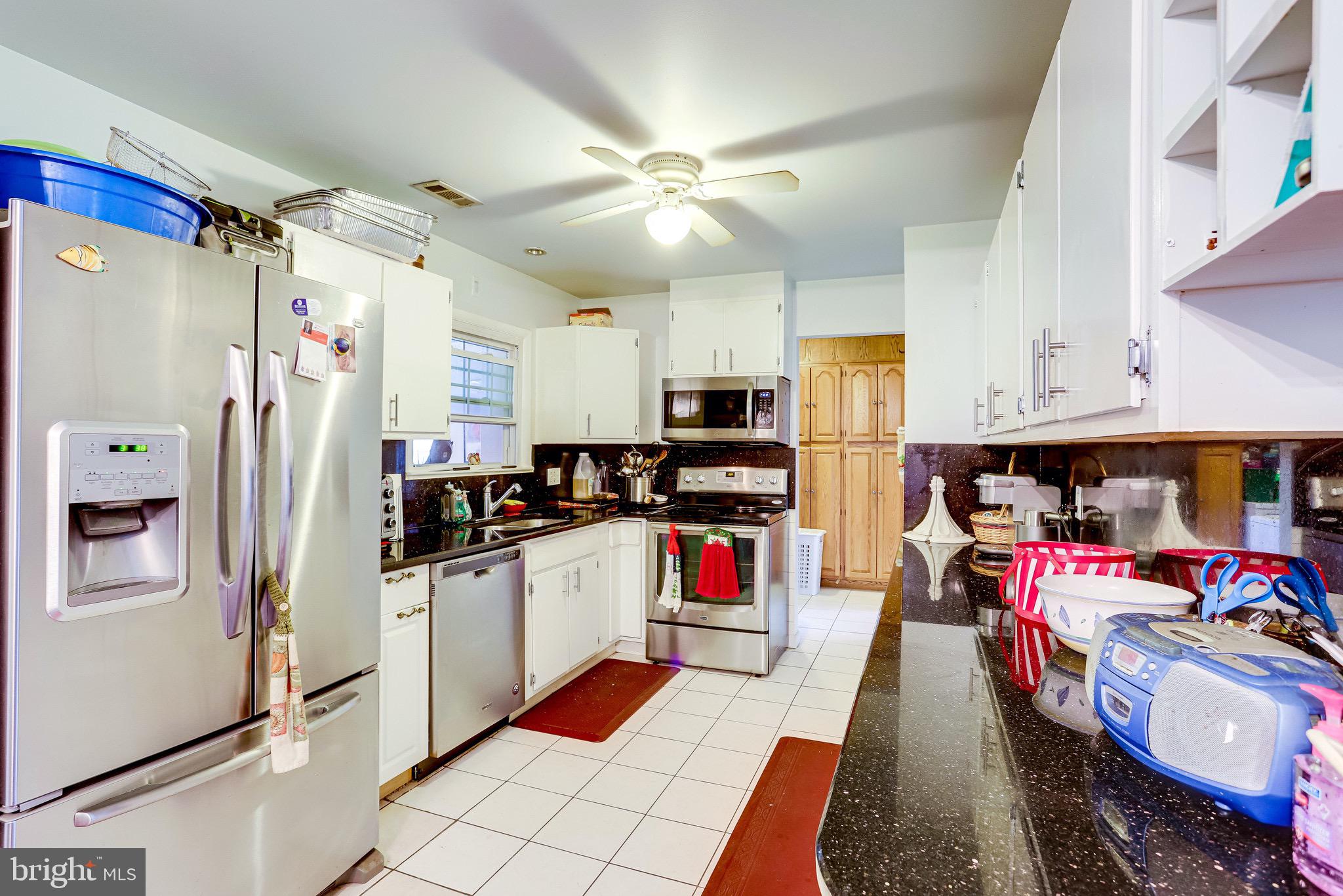206 West Beech Road Sterling, VA 20164 - Photo 10 of 41 New Appliances